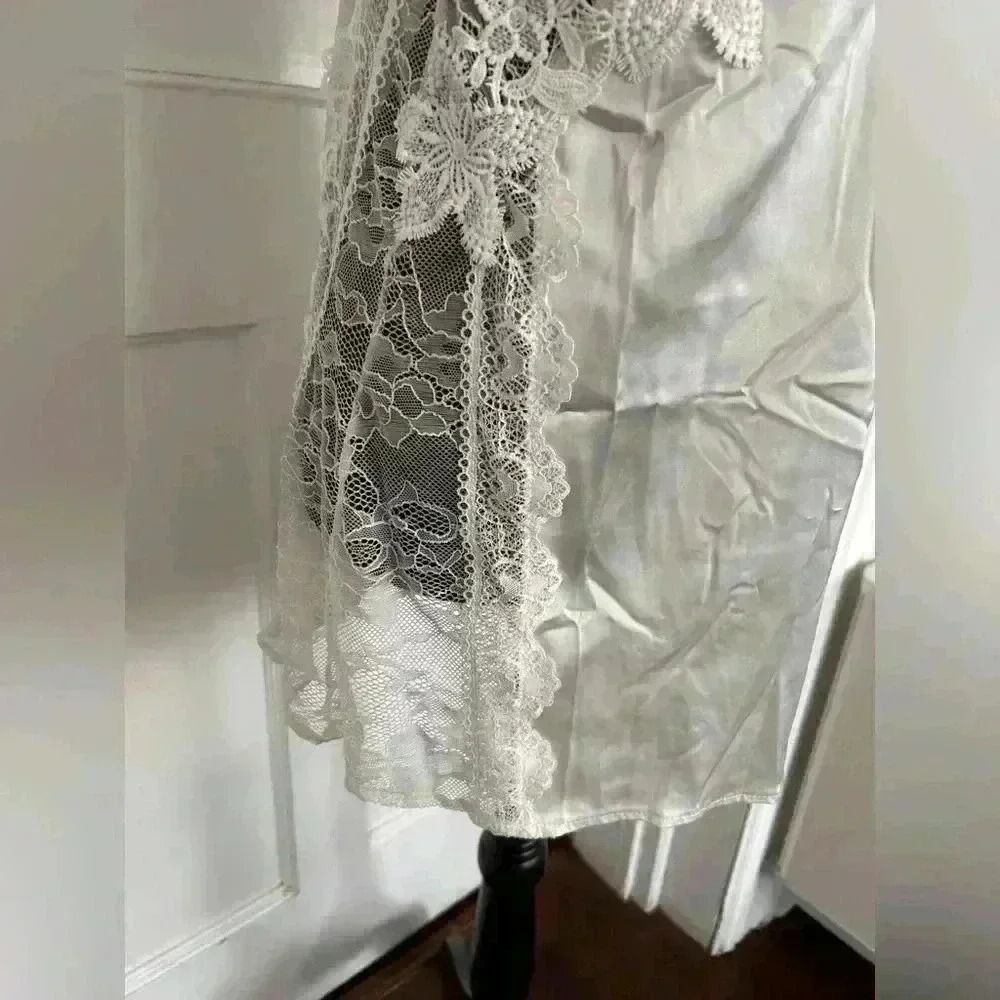 BNWT  Carinaca White Camisole Top Size Small - Picture 4 of 7
